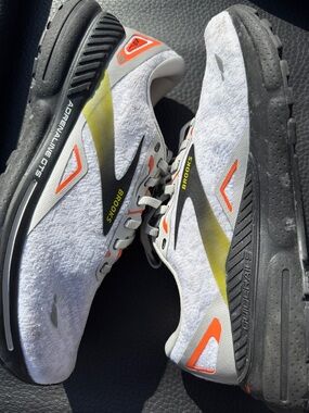 Brooks adrenaline 23 Men’s White and Black Running Shoes with Orange Accents